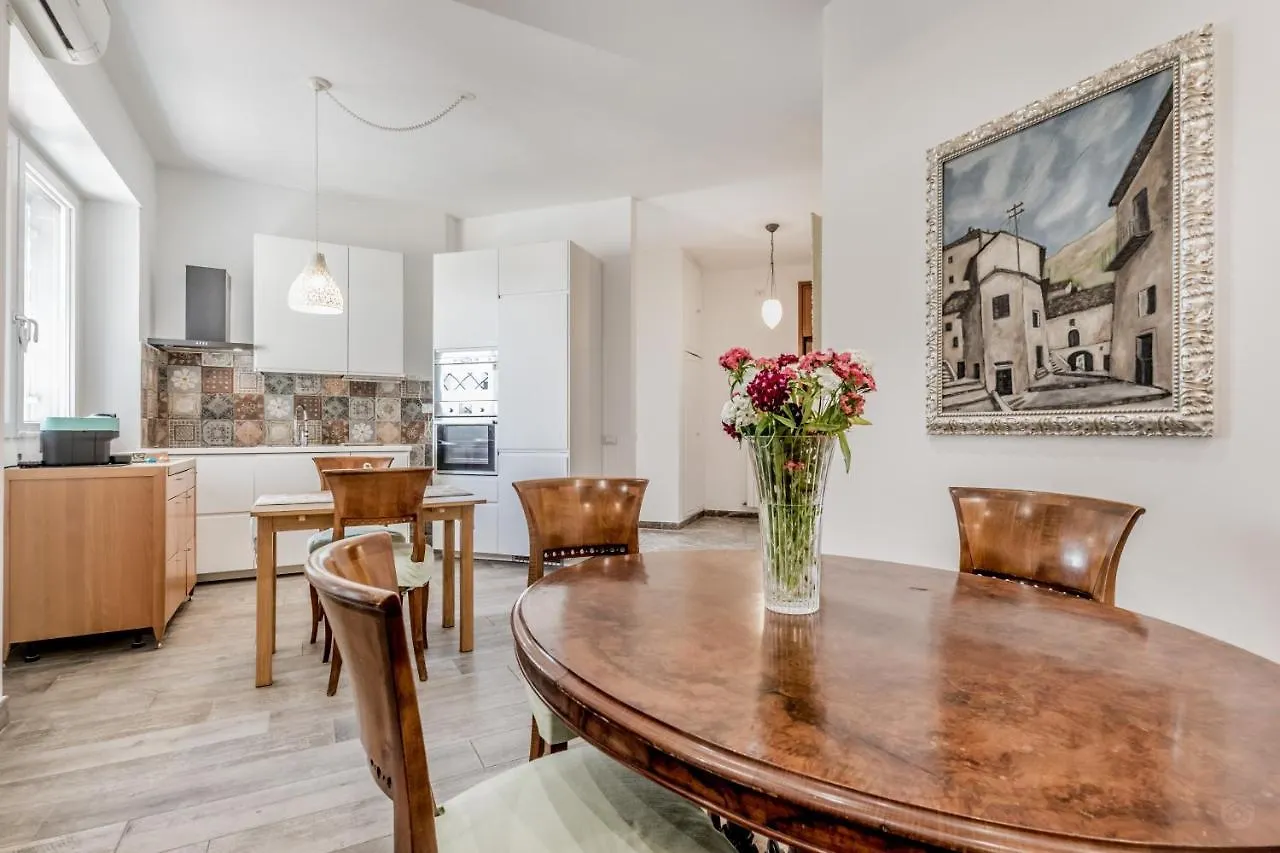 Apartment Maison Accademia Rome